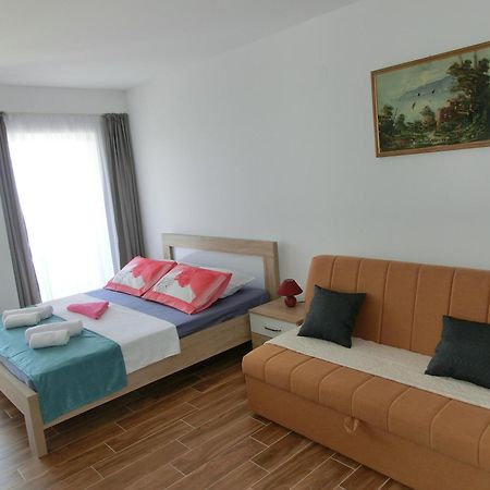 Villa Slovenika Будва Екстериор снимка